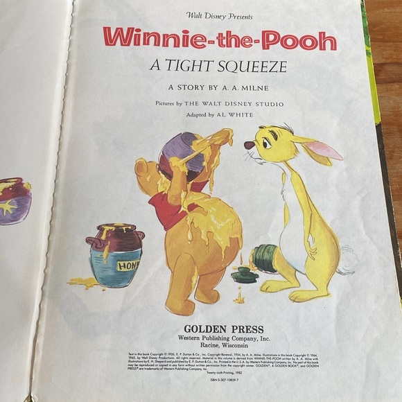1982 Winnie-The-Pooh Book - Picture 3 of 10